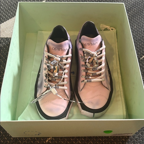 Off-White Lavender and Black Sneakers‎ size 6 - Picture 8 of 8